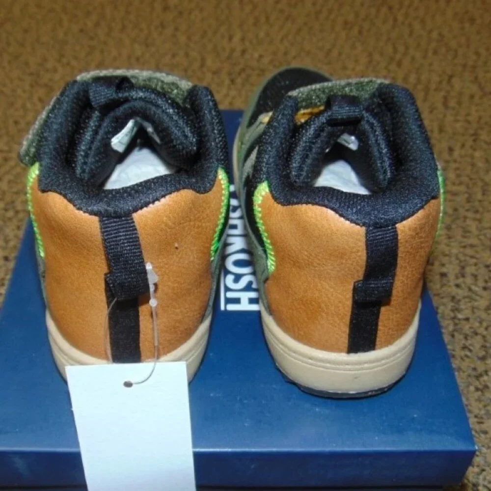OshKosh B'gosh Boots 7T Toddler Boys Hiking Camino Slip-on High Top Black Olive